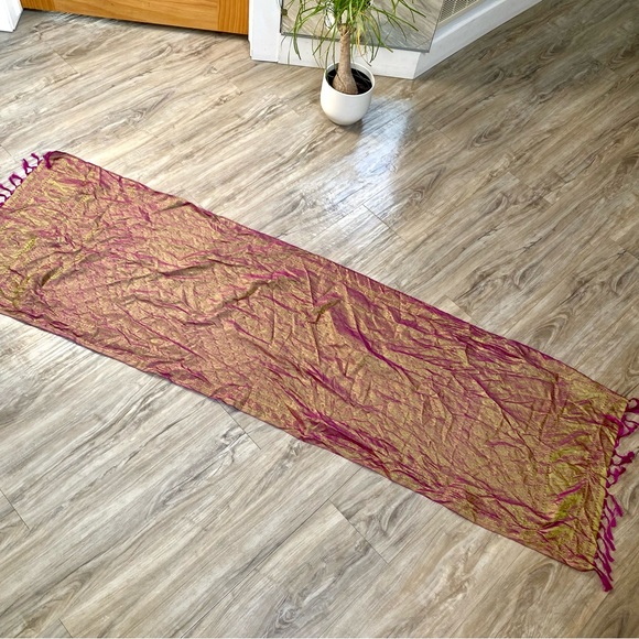 RARE SILK Iridescent changeable SCARF/Wrap w enchanting Gypsy vibe - Picture 6 of 15